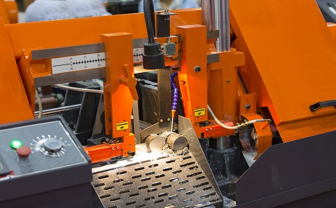 鄂城龙门带锯床具备哪些优点？